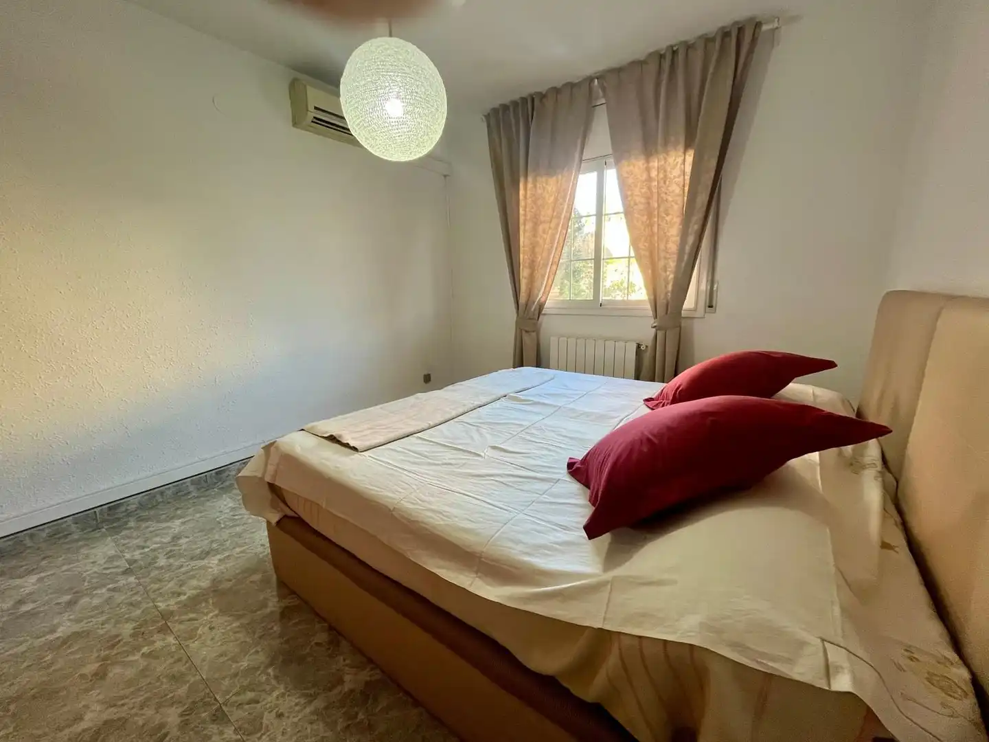 Habitación de Piso en venta en Badalona con Aire acondicionado y Calefacción
