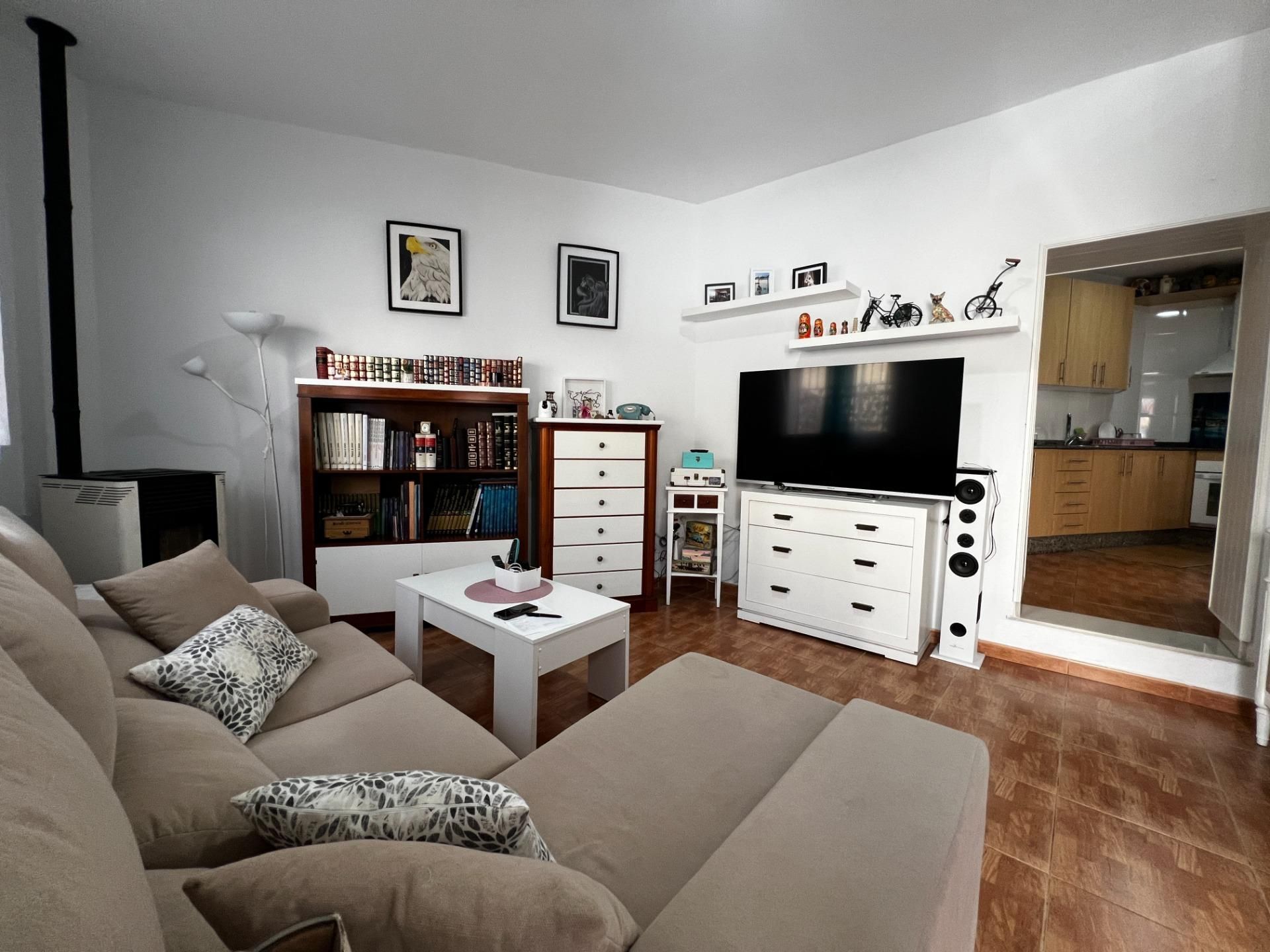 Sala d'estar de Casa o xalet en venda en Águilas amb Aire condicionat, Terrassa i Traster