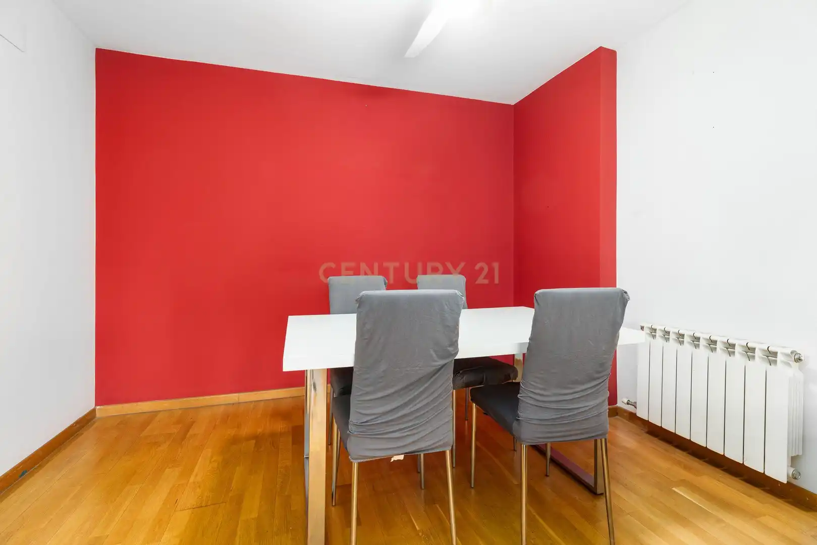 Comedor de Piso en venta en Parets del Vallès con Balcón