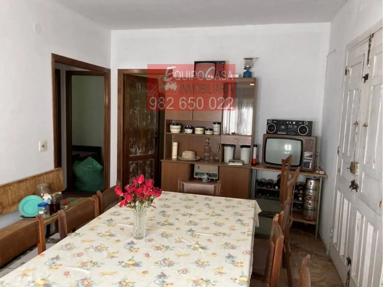 Cuina de Casa o xalet en venda en Begonte amb Jardí privat, Terrassa i Alarma
