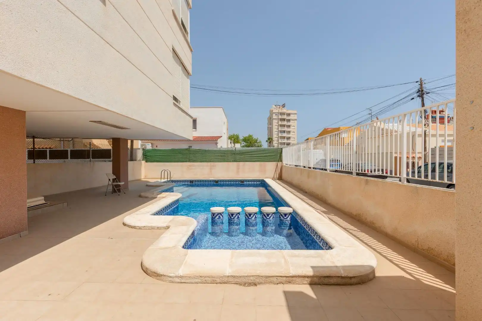 Piscina de Apartamento en venta en Torrevieja con Piscina, Amueblado y Microondas