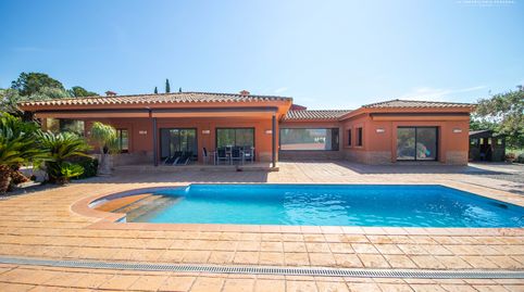 Exclusiva casa en venta ubicada en el residencial Golf de Peralada