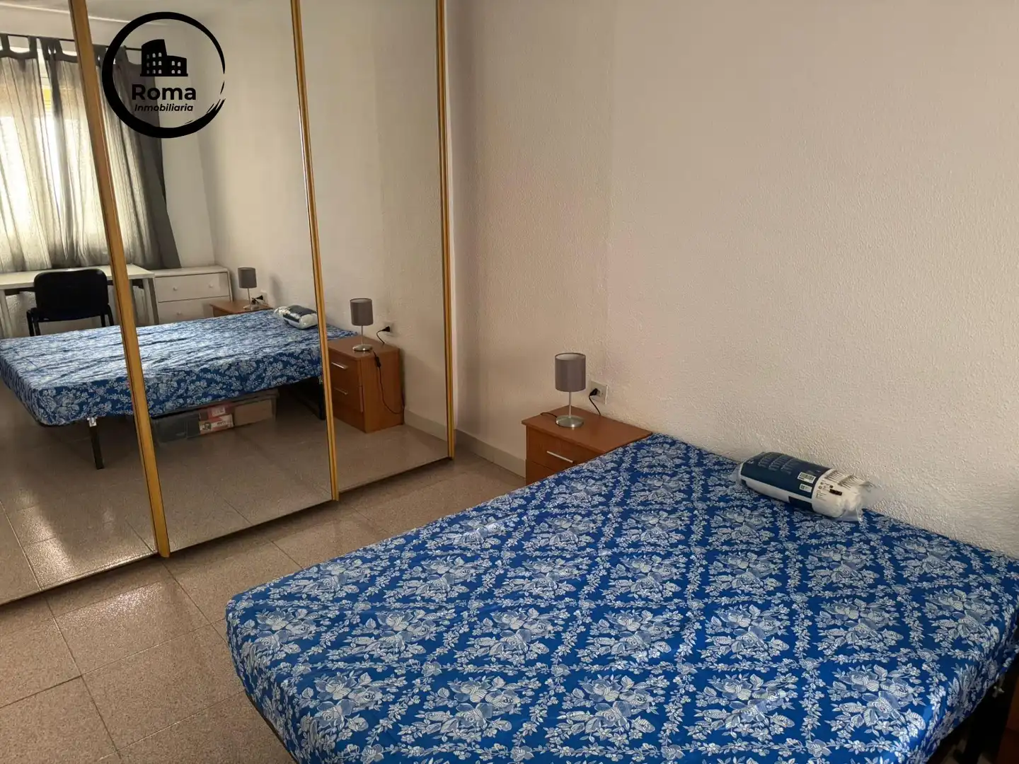 Bedroom of Flat for rent in Granada