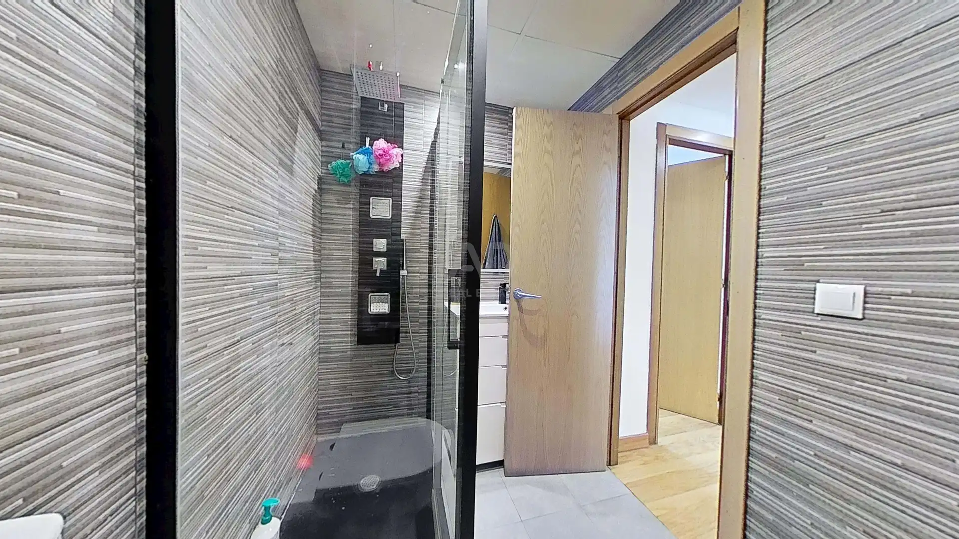 Bathroom of Flat for sale in Reus  with Air Conditioner and Heating