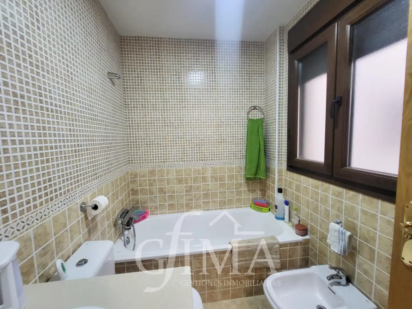 Baño de Apartamento en venta en Ruidera con Terraza, Amueblado y Piscina comunitaria