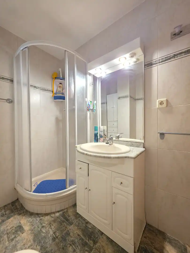 Bathroom of Flat for sale in Zarzaquemada