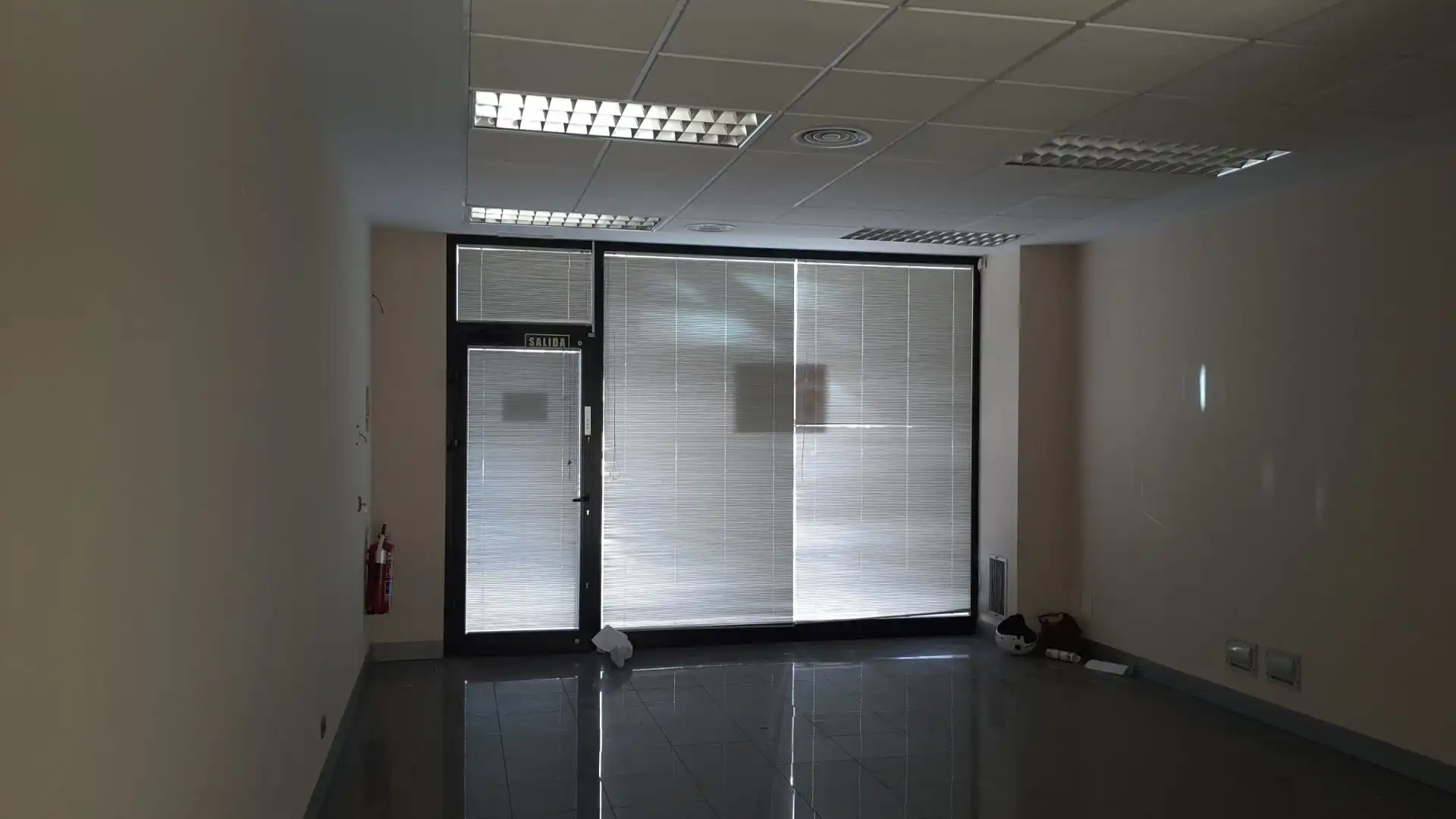 Local comercial en venda a C/ de Granada, imagen 7