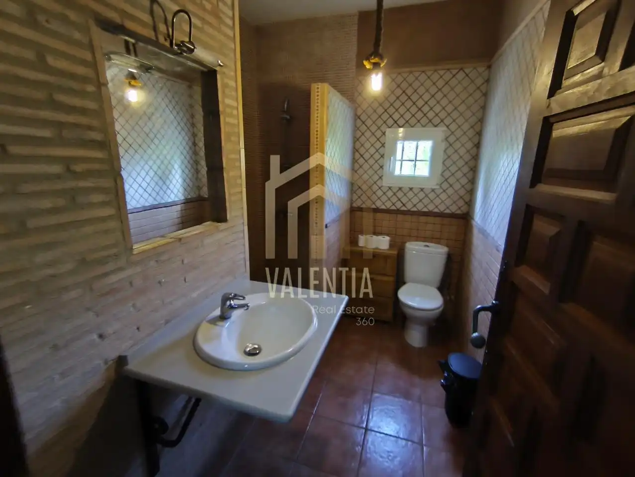 Badezimmer von Country house zum Verkauf in Alborache mit Heizung, Privatgarten und Terrasse