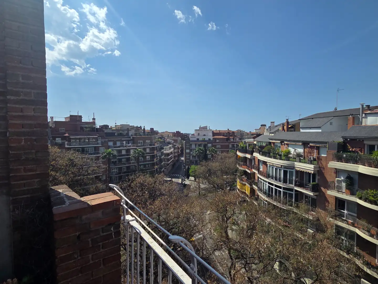 Exterior view of Attic for rent in Barcelona  with Air Conditioner, Heating and Parquet flooring