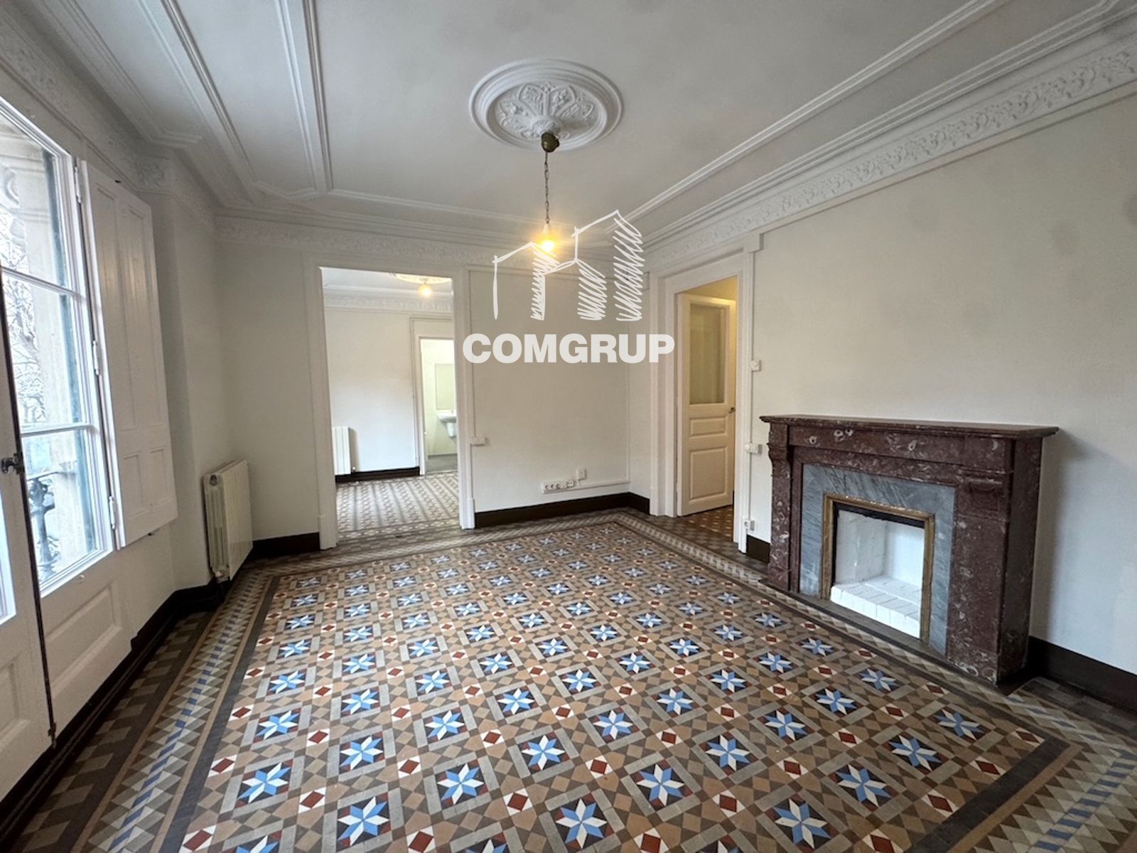 Büro zur Miete in COMERÇ, Sant Pere, Sta. Caterina i la Ribera, Ciutat Vella