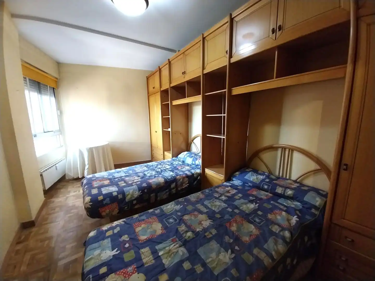 Habitación de Piso en venta en Valladolid con Calefacción, Parquet y Balcón