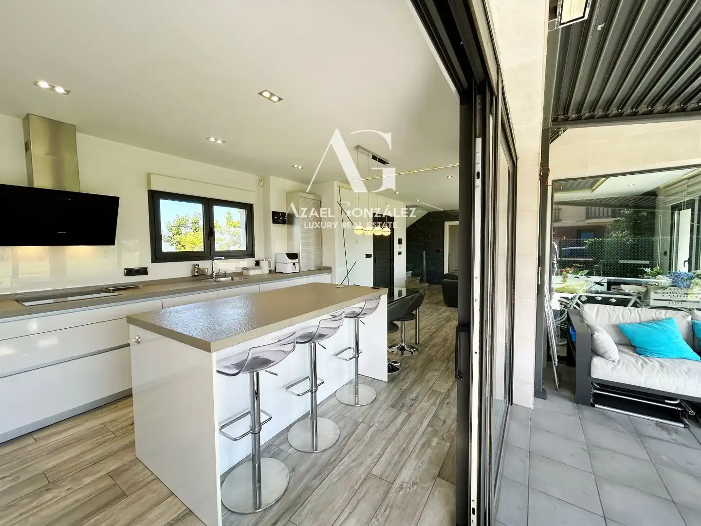 Kitchen of Houses for sale in Santander  with Heating, Private garden and Terrace