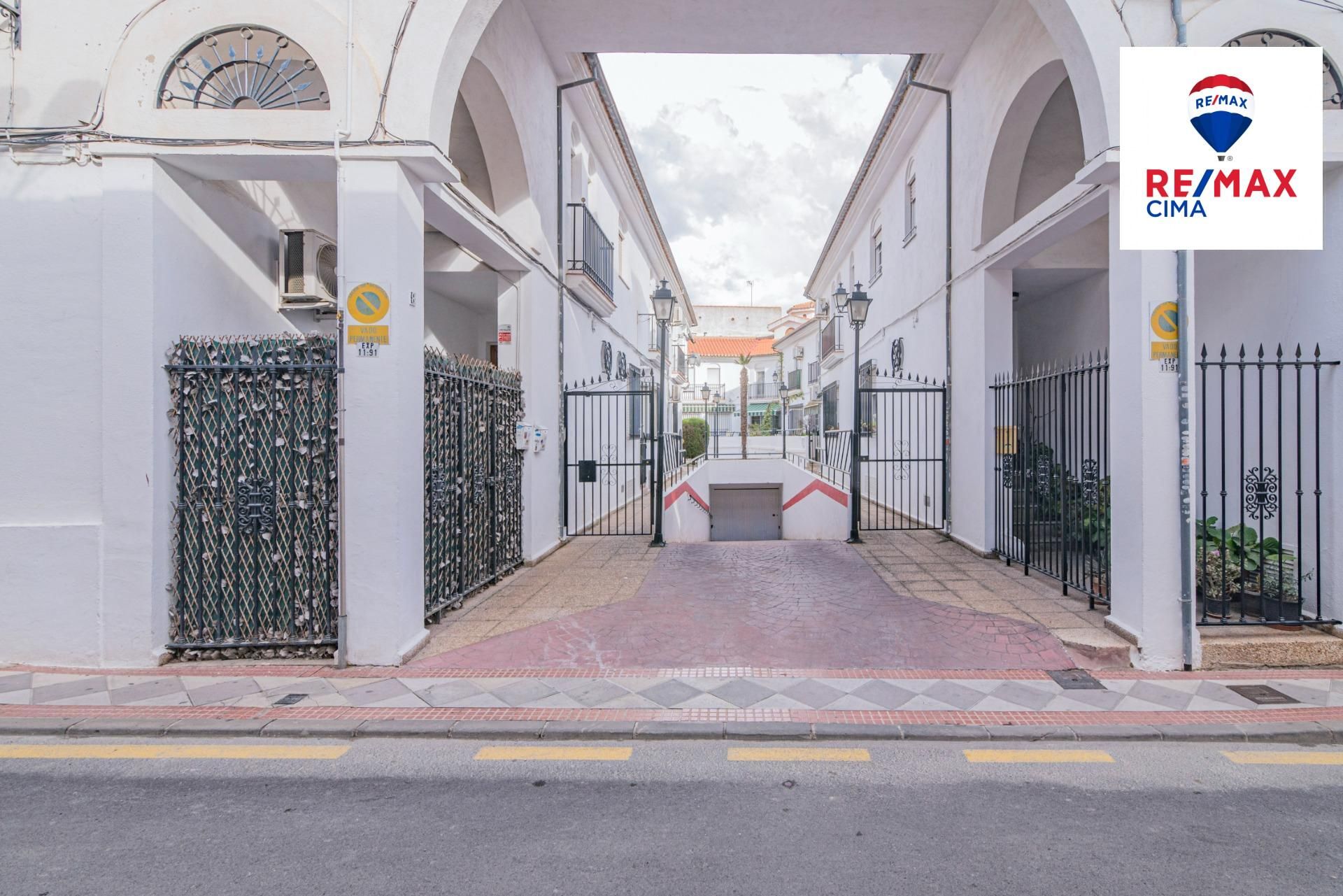 Exterior view of Single-family semi-detached for sale in Atarfe  with Heating and Balcony