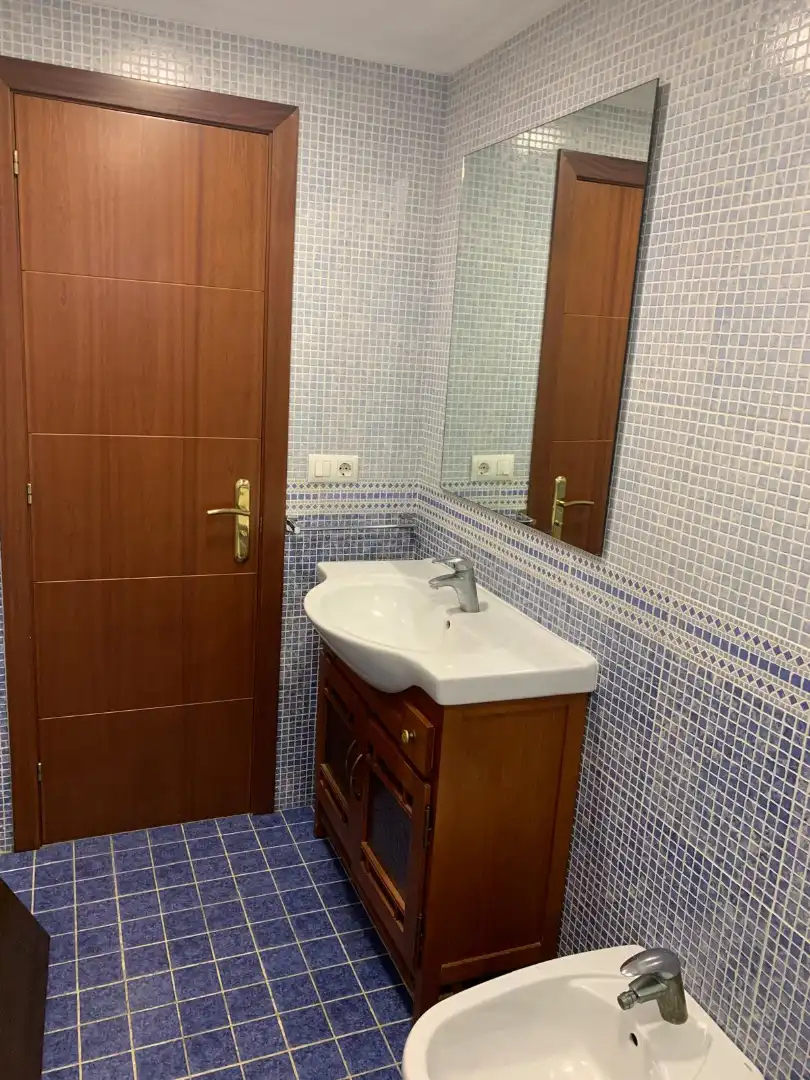 Baño de Piso en venta en Vilagarcía de Arousa con Calefacción, Parquet y Trastero