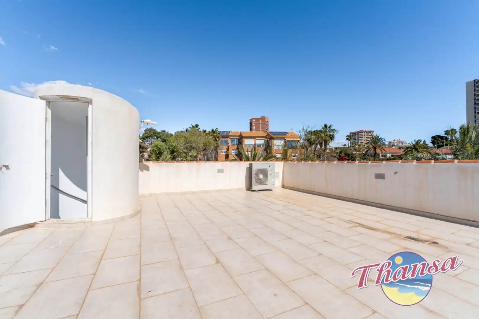 Terraza de Casa o chalet en venta en Alicante / Alacant con Aire acondicionado, Calefacción y Jardín privado