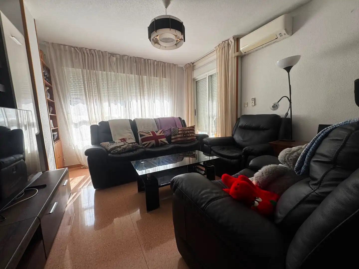 Living room of Flat for sale in Alicante / Alacant  with Air Conditioner, Heating and Storage room