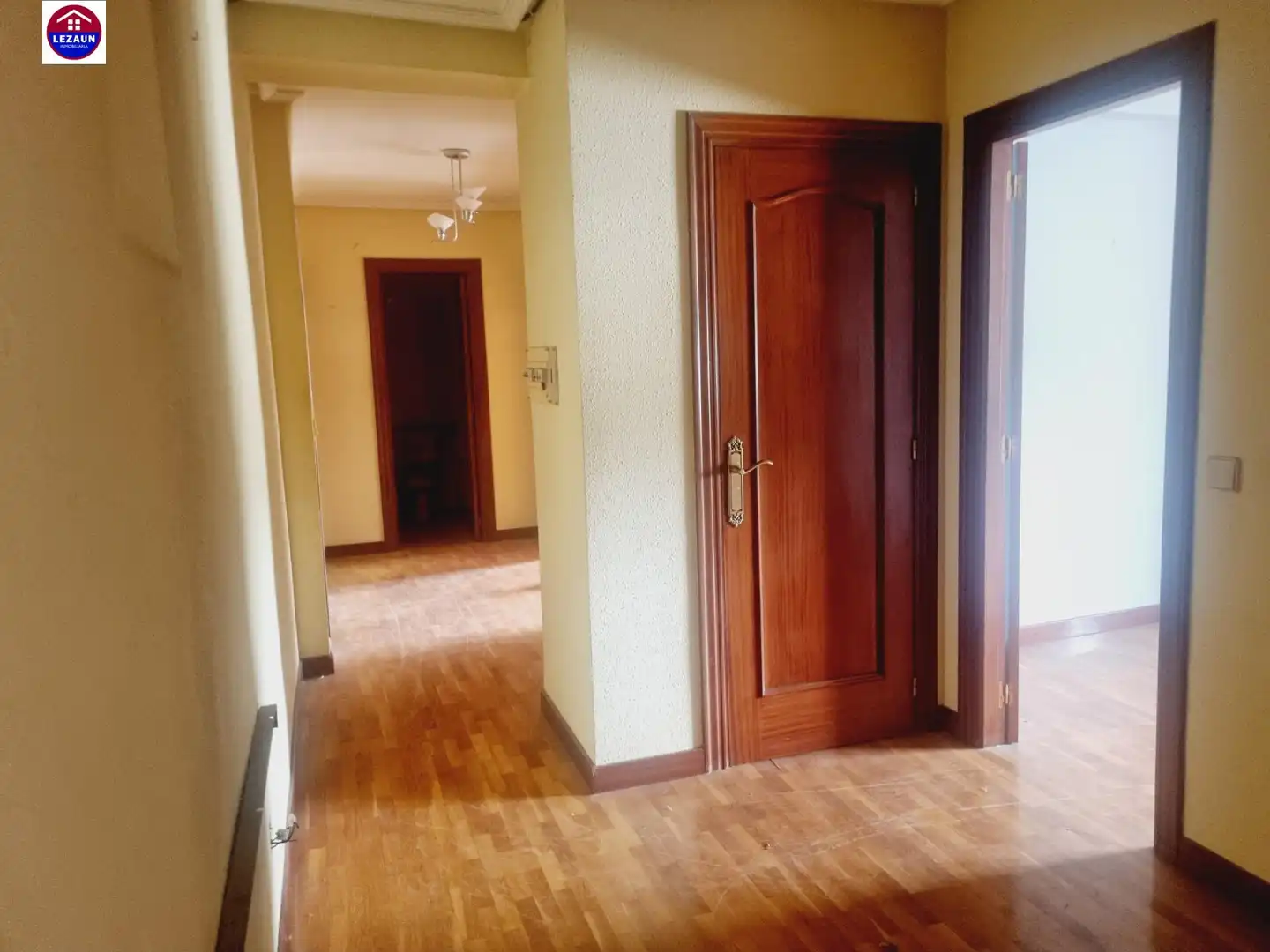 Edificio en venta en Andosilla