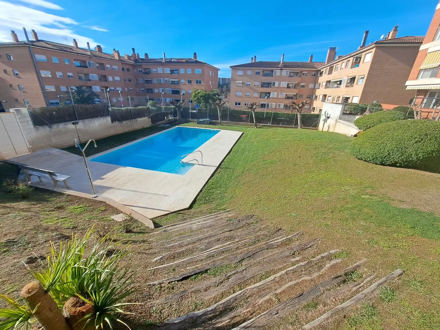 Piscina de Dúplex en venda en Rubí amb Aire condicionat, Calefacció i Terrassa