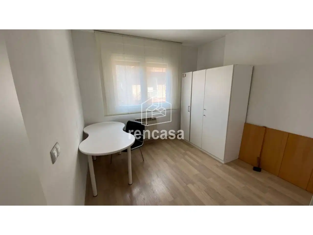 Bedroom of Flat for rent in Lleida  with Air Conditioner, Heating and Parquet flooring