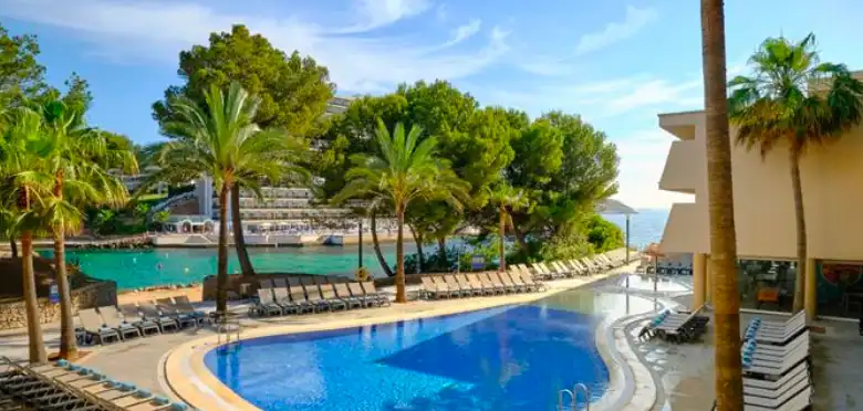 Piscina de Edifici en venda en Calvià amb Piscina comunitària