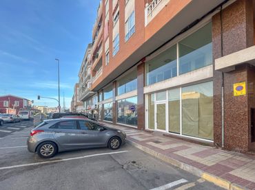 Locale commerciale in vendita a Campello pueblo