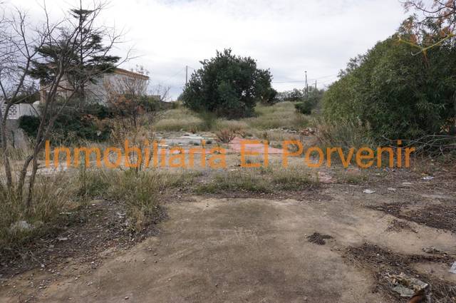 Terreno residencial en Venta en Calle IRLANDA, 19 en Zona Avenida Alta - Auditorio