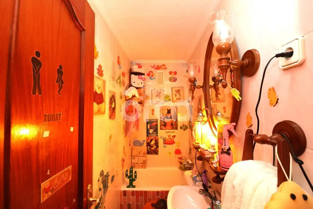 Badezimmer von Wohnung zum Verkauf in Santurtzi  mit Heizung und Möbliert