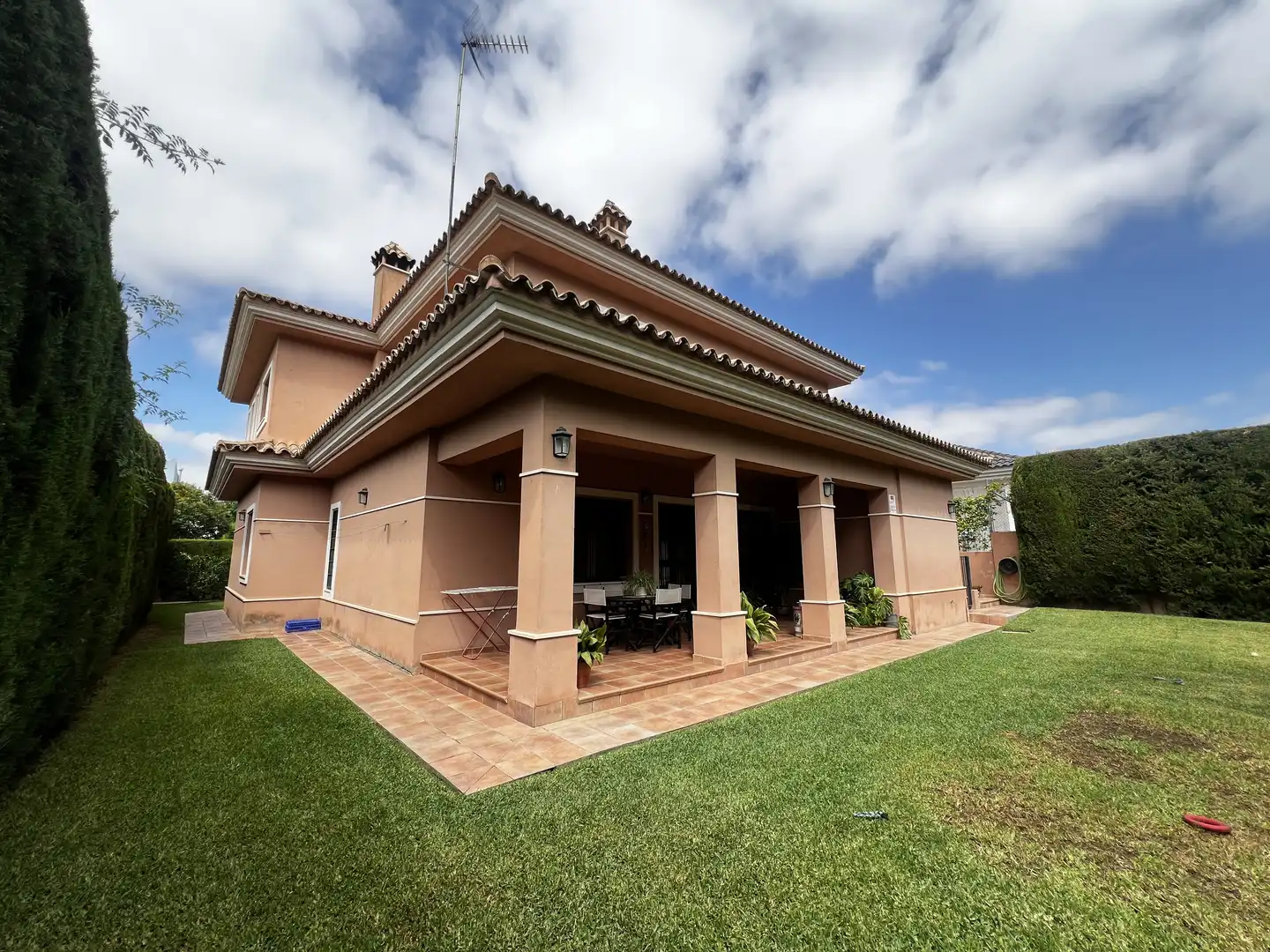 Jardín de Casa o chalet en venta en Bormujos con Aire acondicionado, Calefacción y Jardín privado