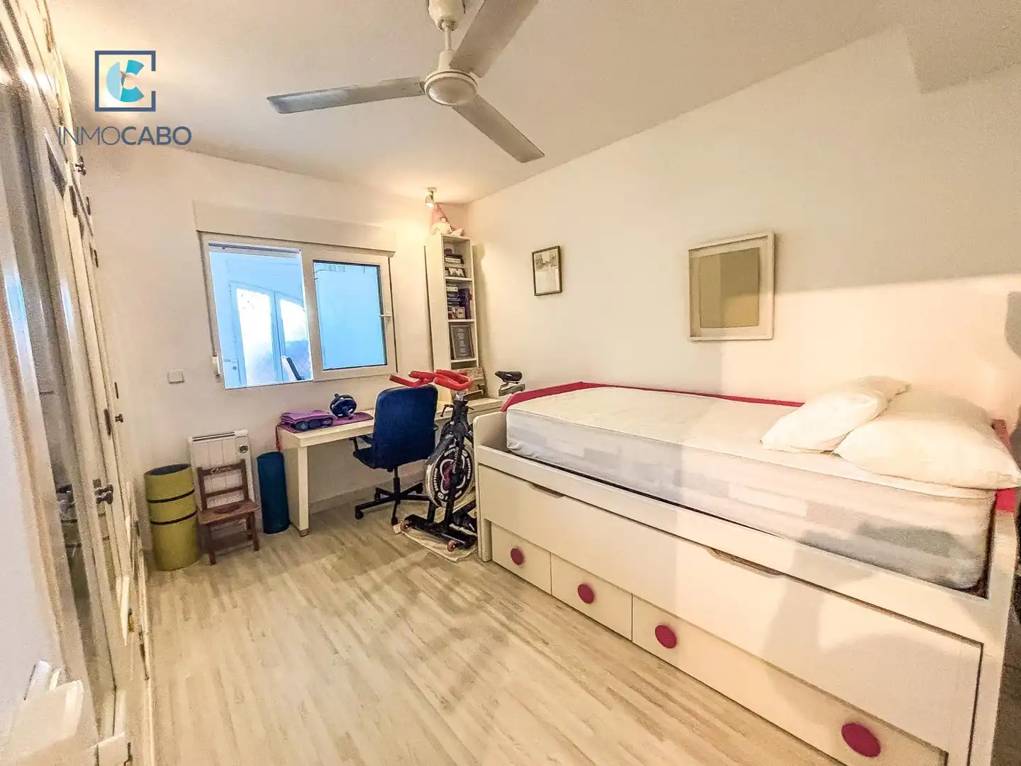 Schlafzimmer von Erdgeschoss zum Verkauf in Cartagena mit Heizung, Privatgarten und Terrasse