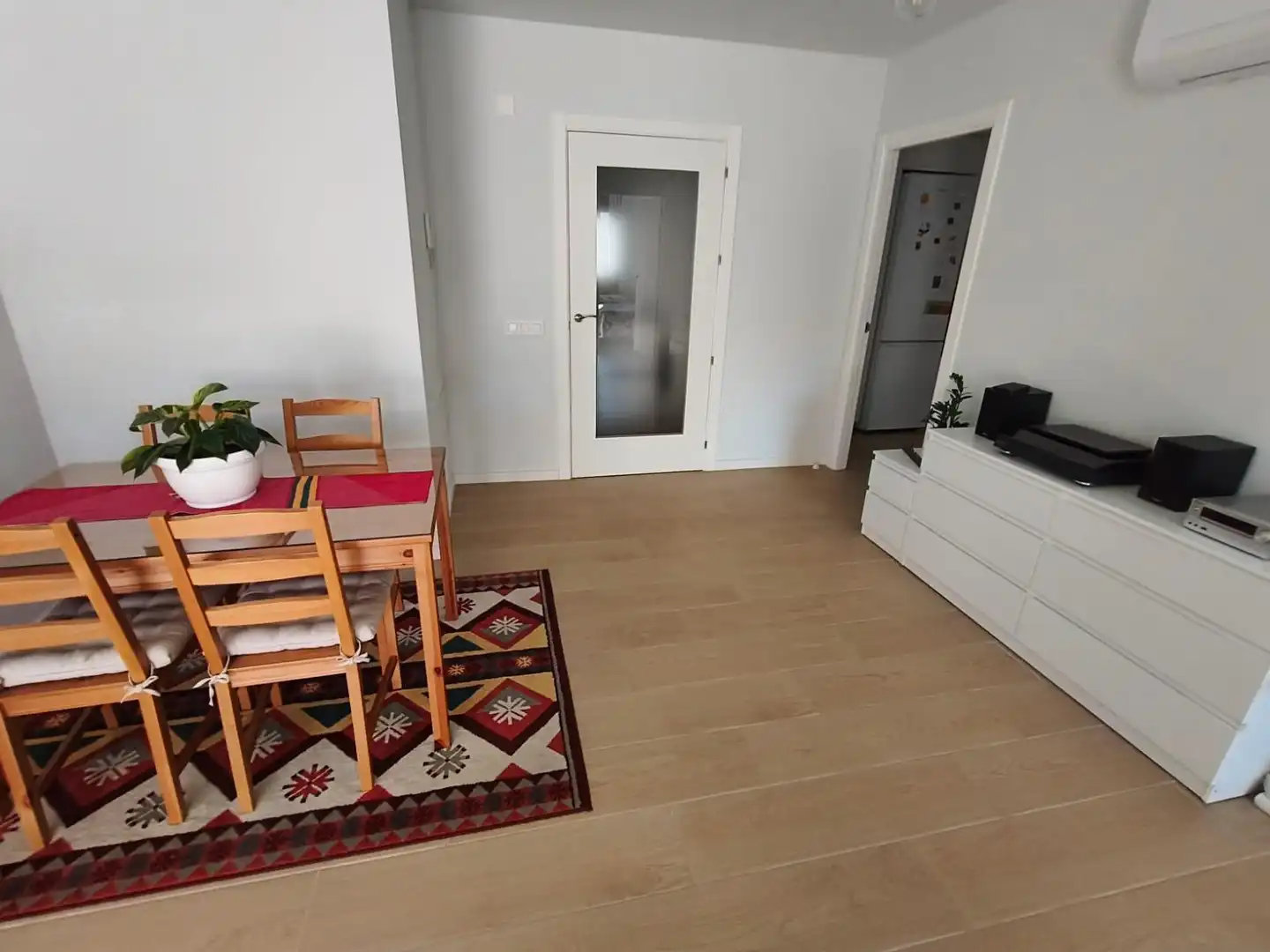 Sala de estar de Piso en venta en Olesa de Montserrat con Calefacción, Terraza y Balcón