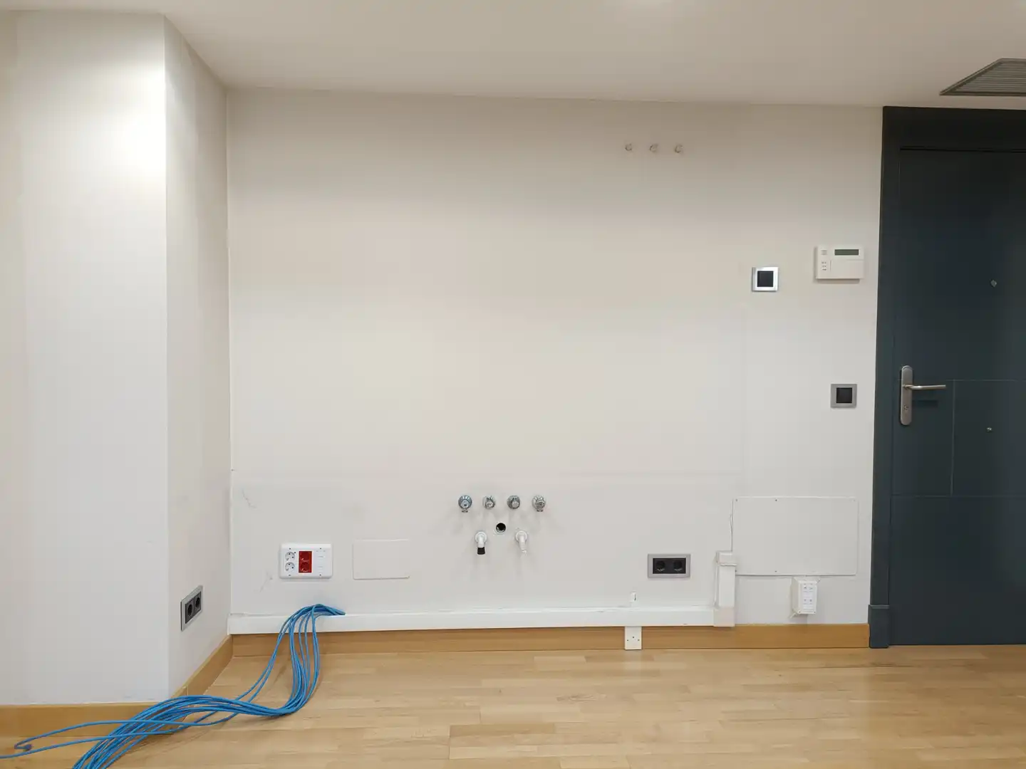 Wohnung zum Verkauf in Alcorcón mit Klimaanlage, Parkett und Terrasse