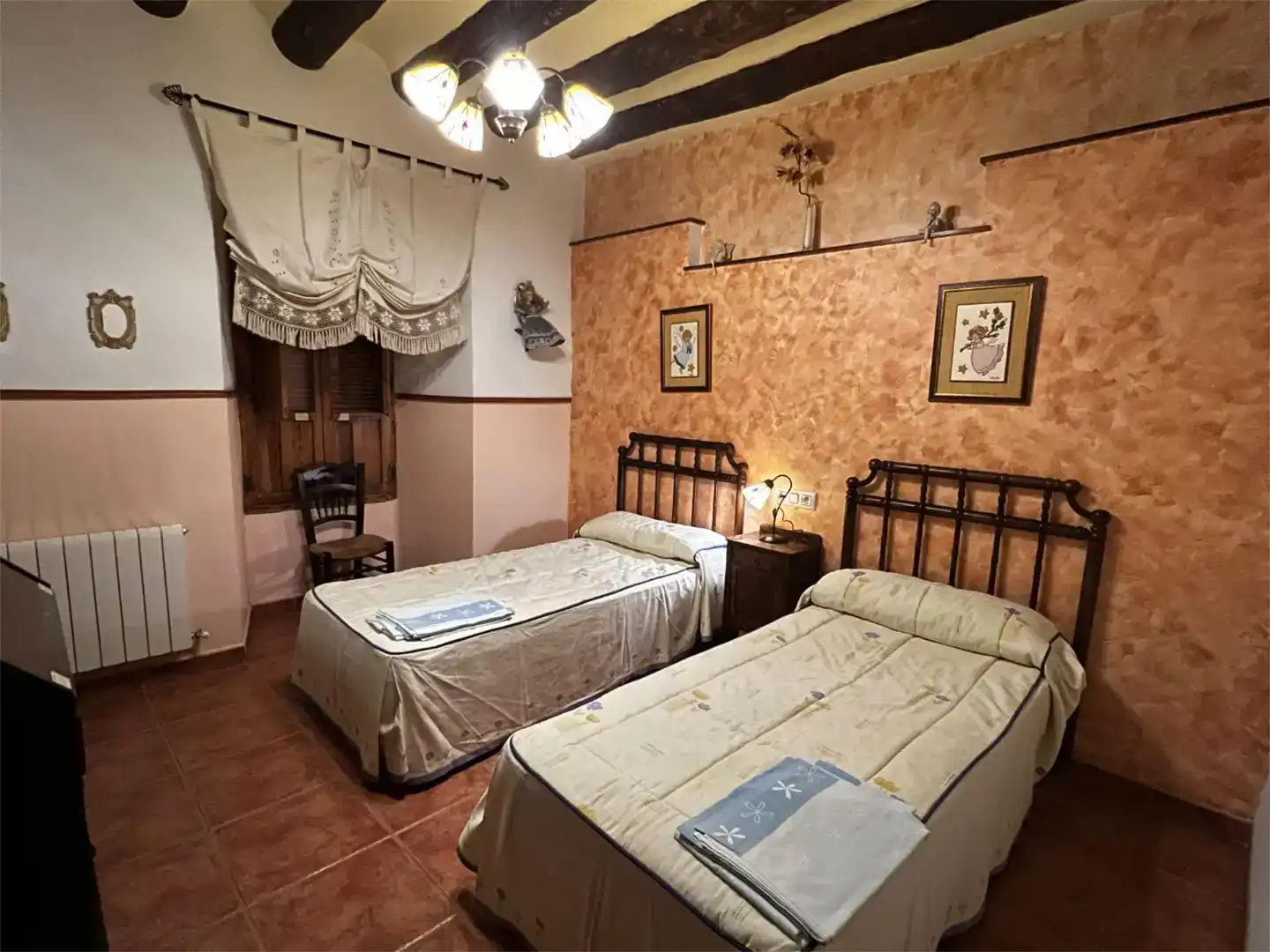 Habitación de Piso en venta en Bedmar y Garcíez con Jardín privado, Trastero y Amueblado