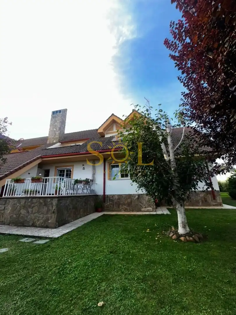 Casa pareada con terraza en venta en Calle Federico Castañón, imagen 7