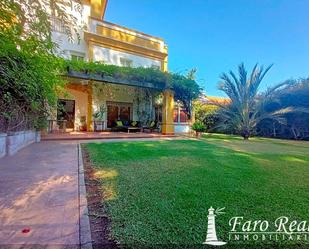 Jardí de Casa o xalet de lloguer en Sanlúcar de Barrameda