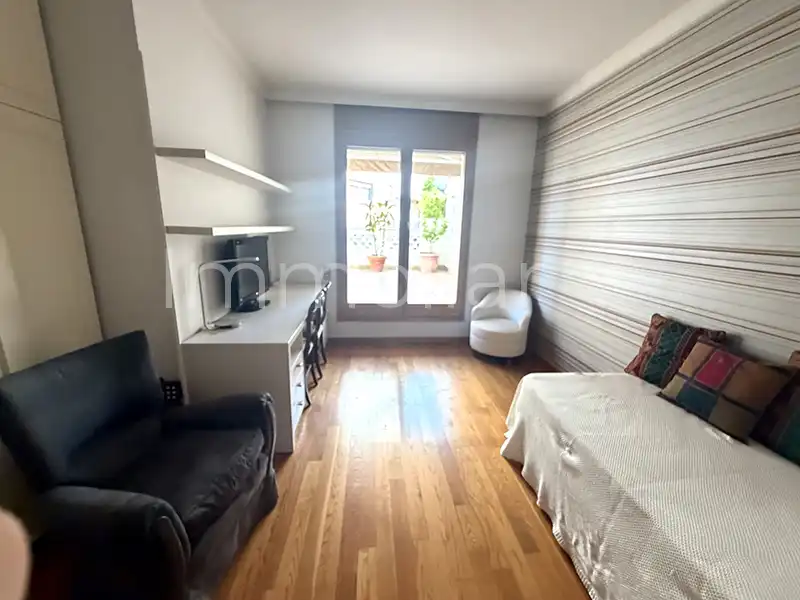 Bedroom of Attic for rent in Barcelona  with Air Conditioner, Heating and Parquet flooring