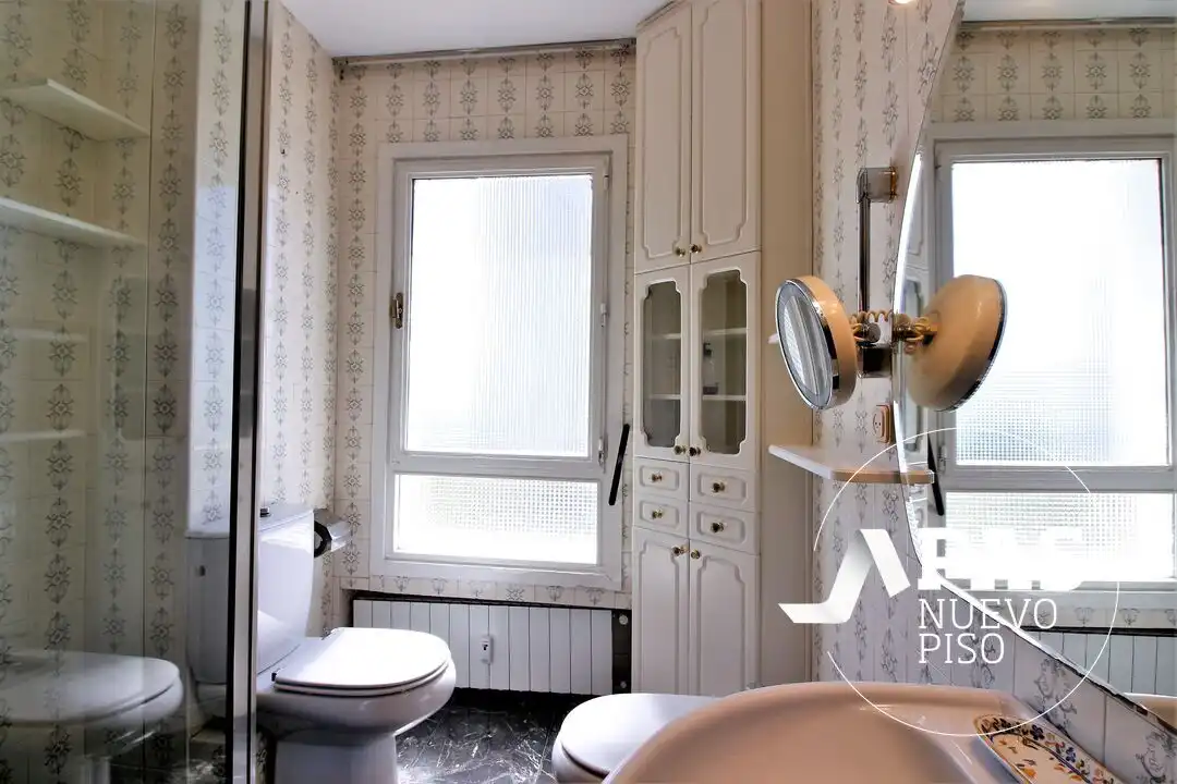 Bathroom of Flat for sale in Santander  with Heating, Private garden and Terrace