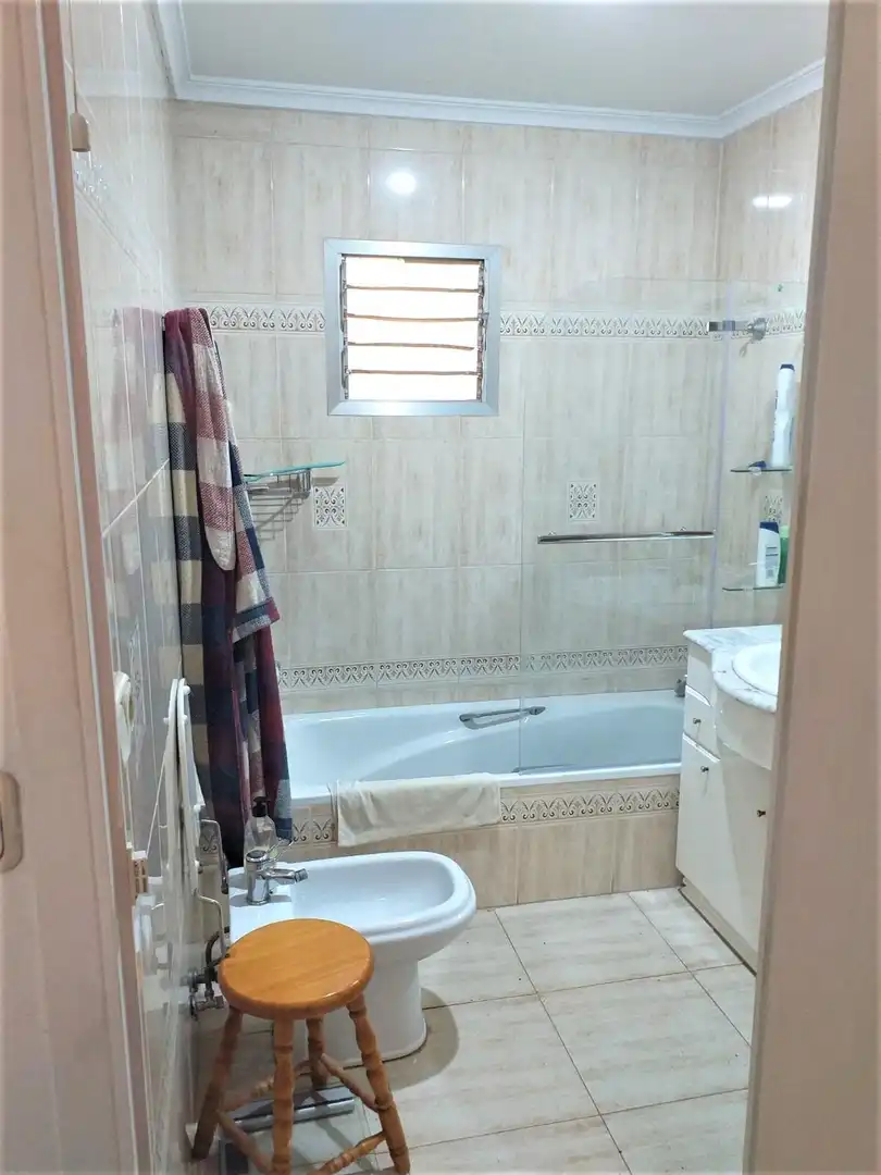 Baño de Casa adosada en venta en Vinalesa con Aire acondicionado, Calefacción y Jardín privado