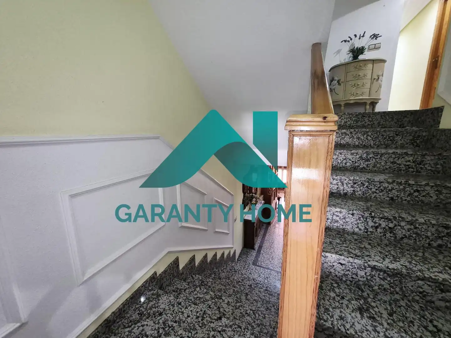 Houses for sale in Cáceres  with Air Conditioner, Heating and Private garden