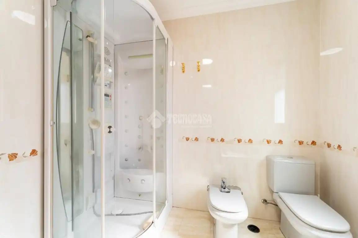 Baño de Casa o chalet en venta en Hoyo de Manzanares con Calefacción
