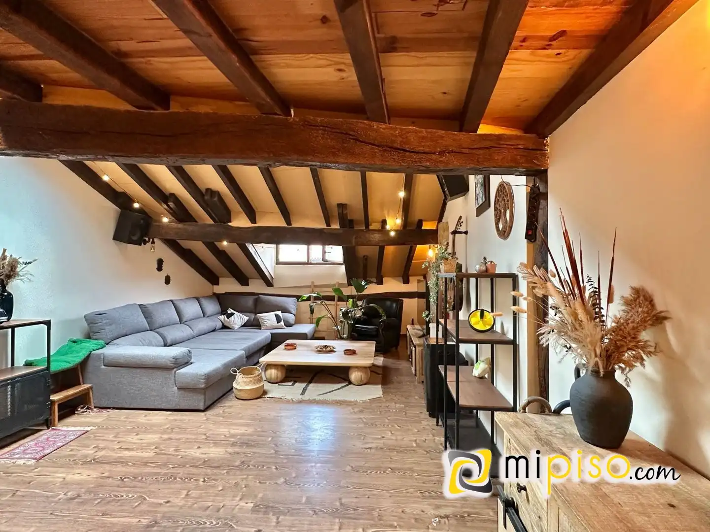 Sala d'estar de Pis en venda en Laredo