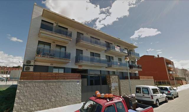 Garaje en Venta en C/ La Senia en Albatàrrec