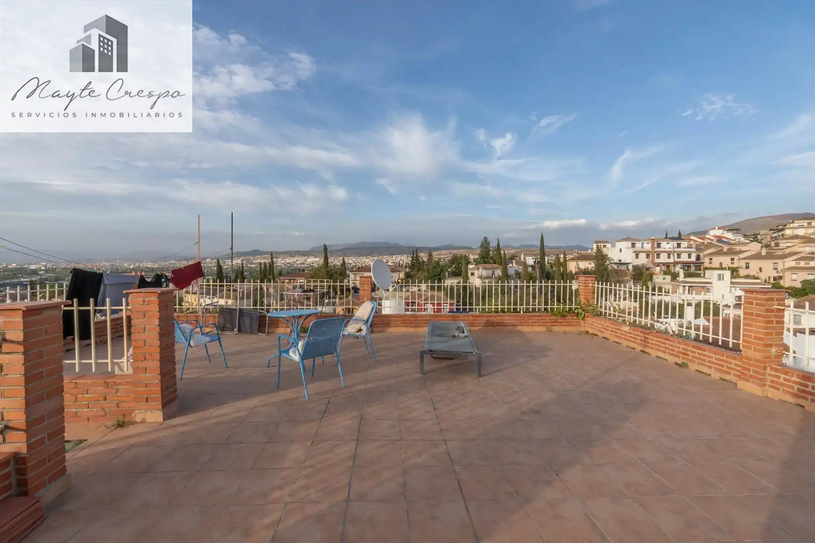 Terrassa de Casa o xalet en venda en La Zubia amb Calefacció, Jardí privat i Terrassa