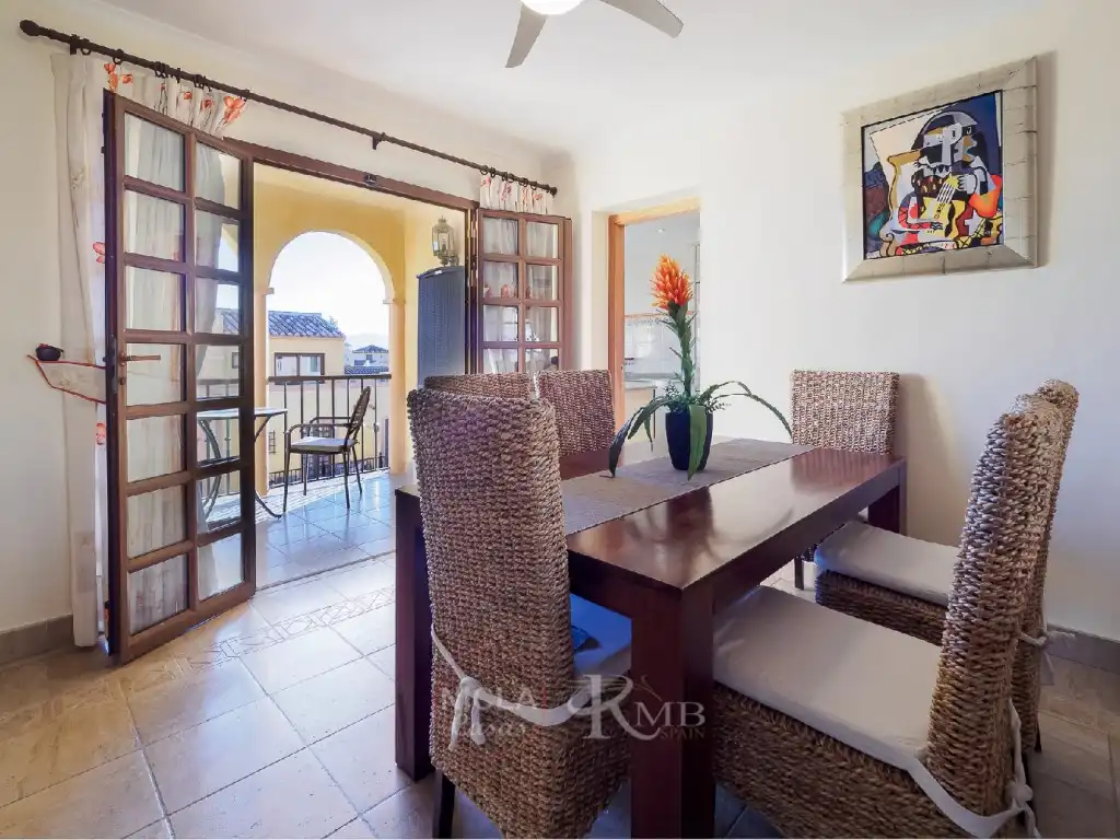 Apartamento con piscina en venta en Conjunto Campo De Golf, imagen 4