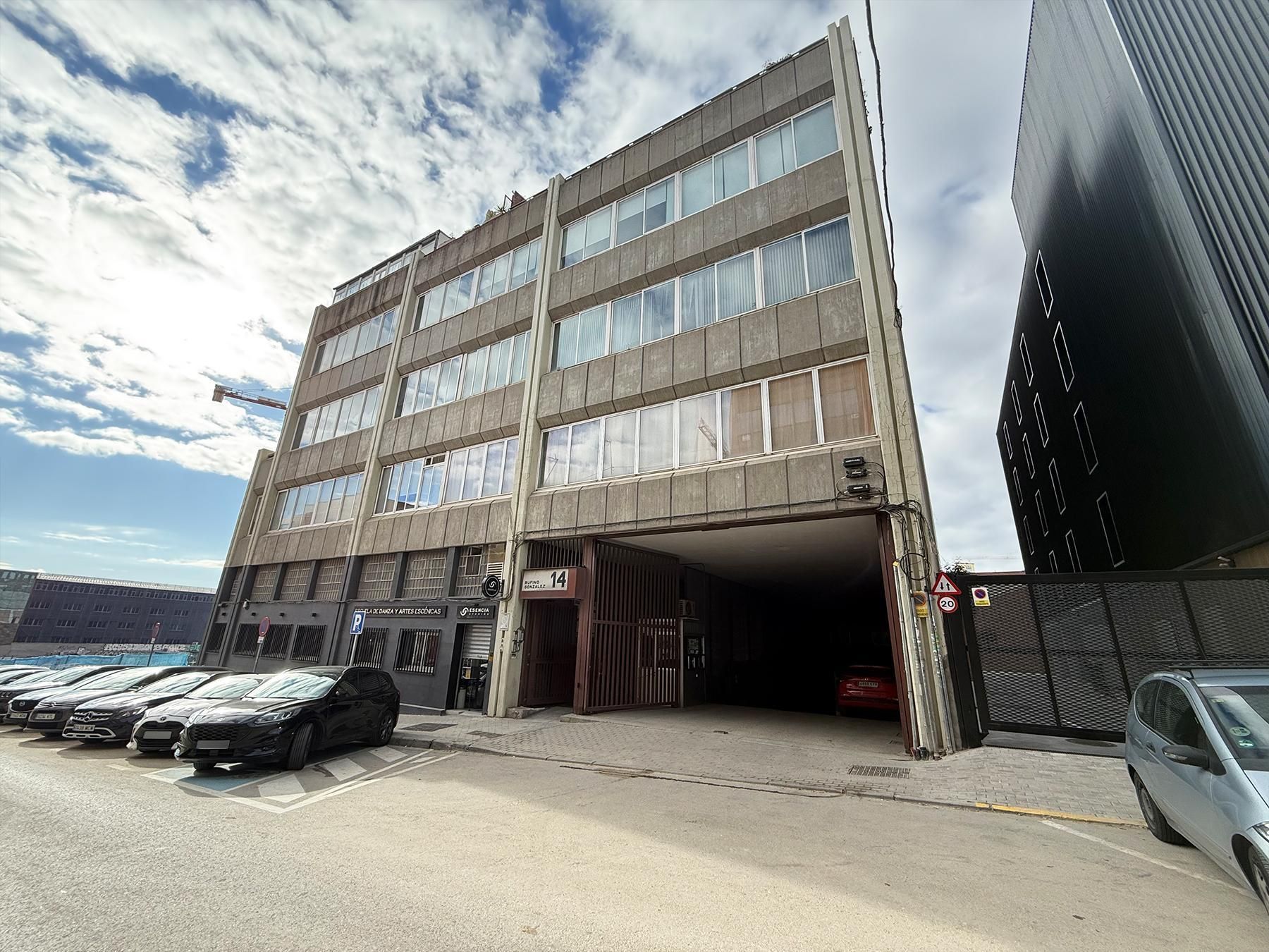 Vista exterior de Oficina en venda en  Madrid Capital