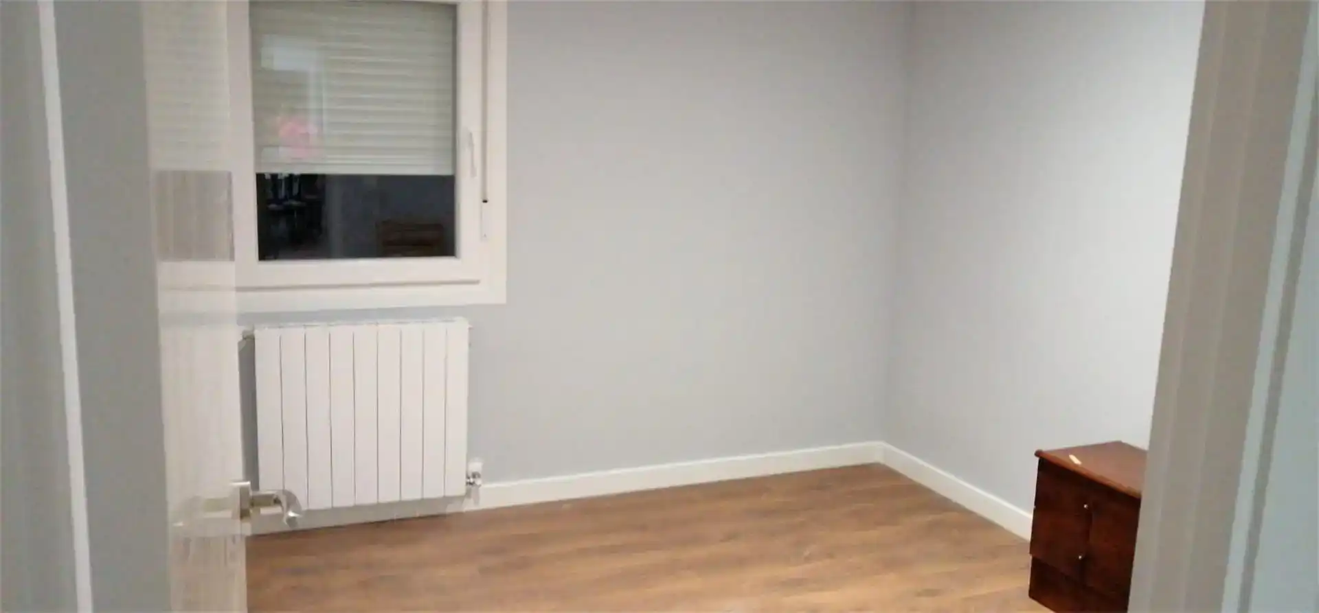 Dormitori de Pis de lloguer en Segovia amb Parquet, Moblat i Forn