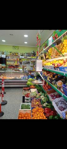 Local comercial en Alquiler en Garrido Sur