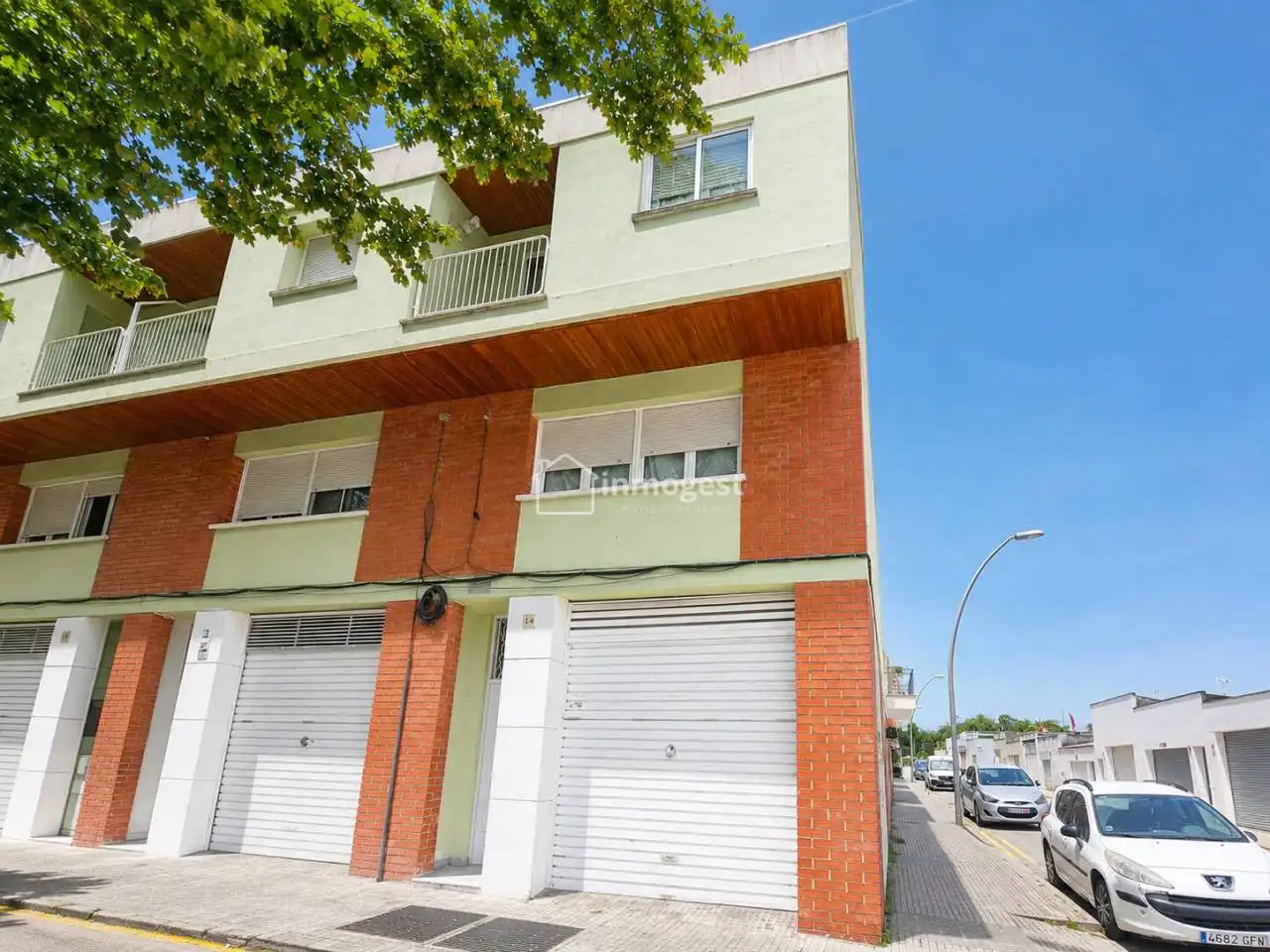 Vista exterior de Casa o xalet en venda en Salt amb Calefacció i Jardí privat