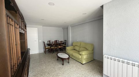 Foto 2 de Piso de alquiler en De Elizondo, San Fermín, Madrid Capital
