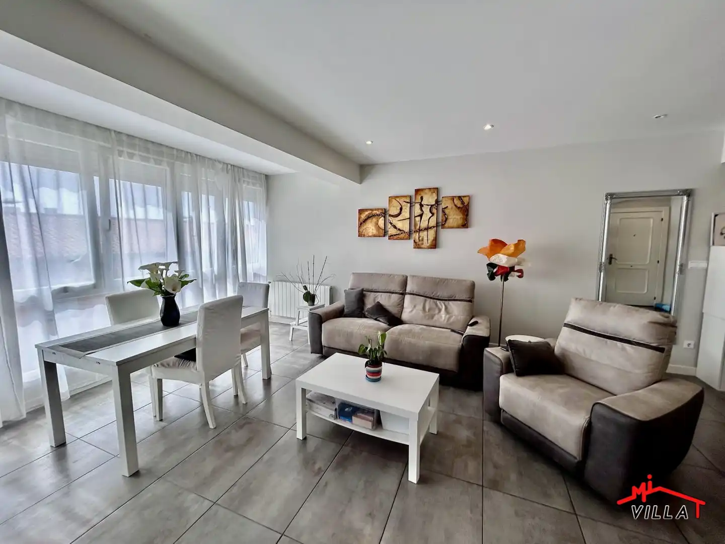 Sala de estar de Piso en venta en Laredo con Calefacción y Terraza