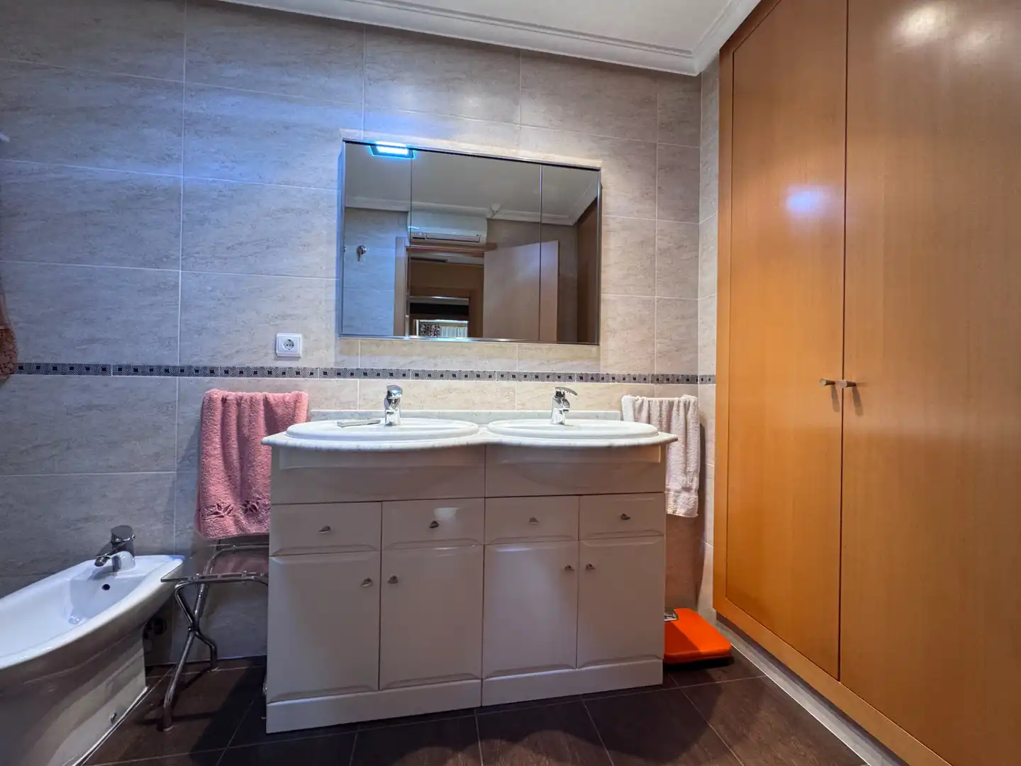 Baño de Piso en venta en Xirivella con Aire acondicionado, Amueblado y Balcón